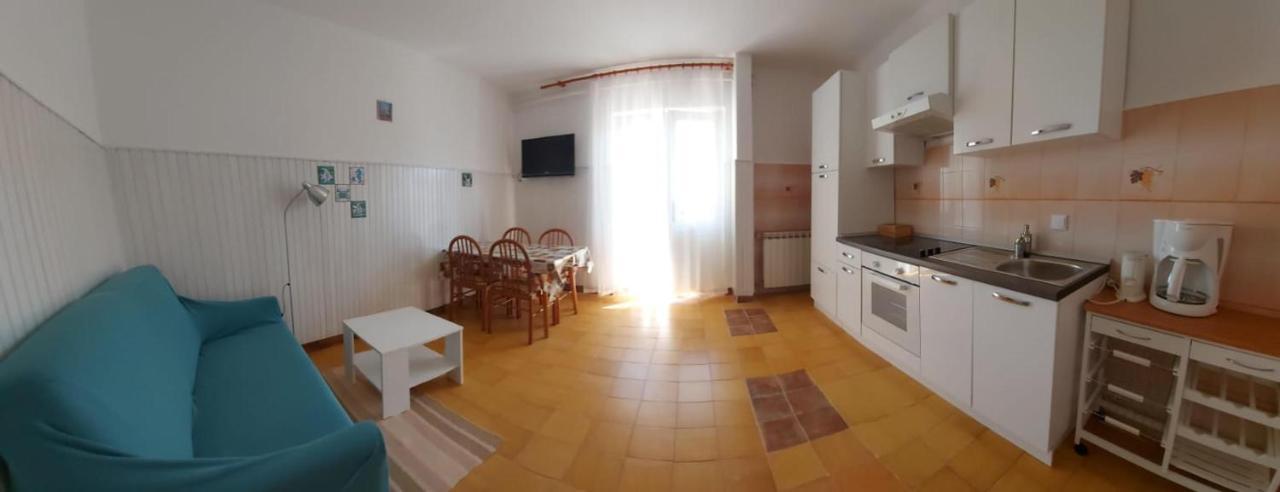 Apartment Paulinic Ровинь Экстерьер фото