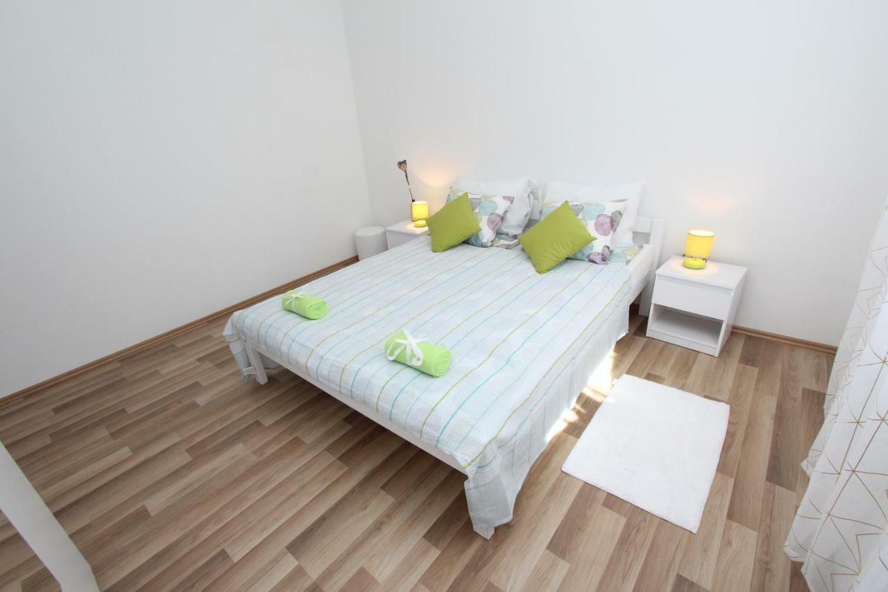 Apartment Paulinic Ровинь Экстерьер фото